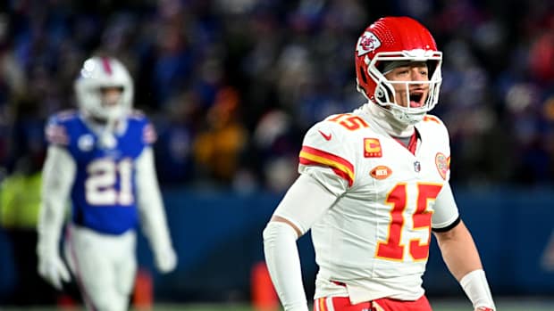 Super Bowl odds & Super Bowl spread at BetMGM